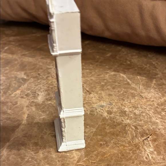 Vintage Die Cast Metal White Grandfather Clock Pencil Sharpener - Picture 6 of 13